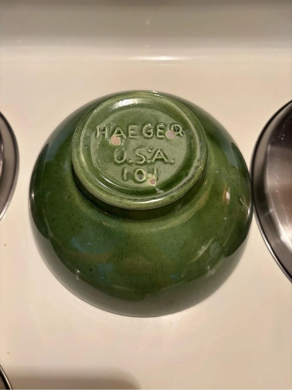 vintage Haeger USA 101 Pottery green footed console serving bowl